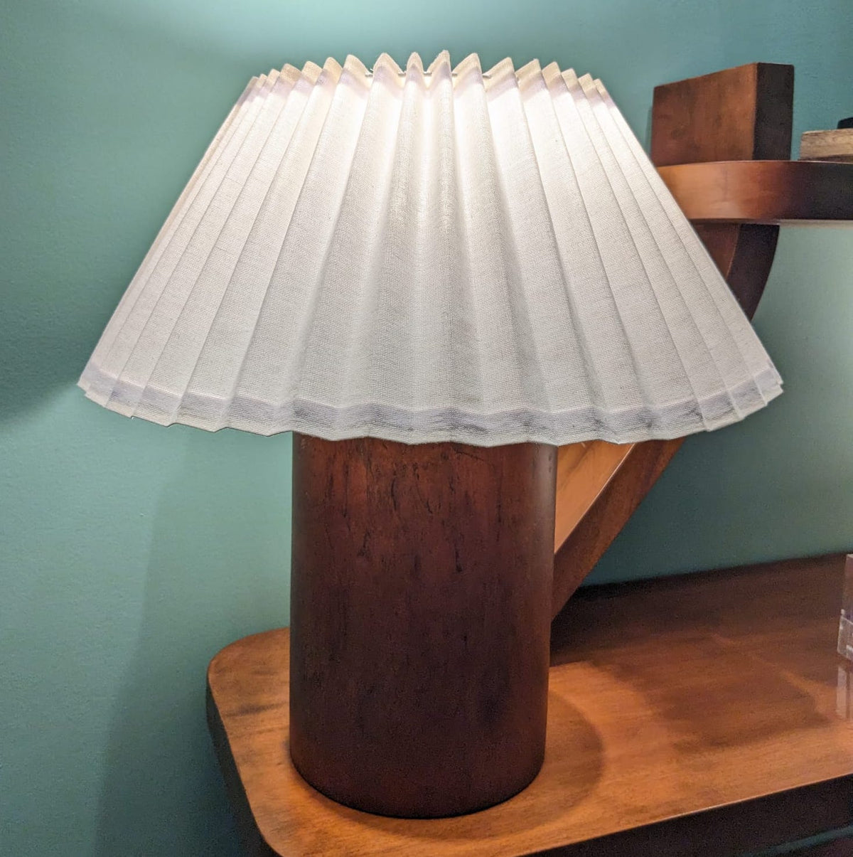 Lighting-01 Table Lamp